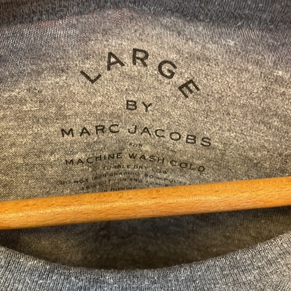 Marc Jacobs NYC taxi cab graphic teeshirt men large grey soft tee design - Picture 2 of 5